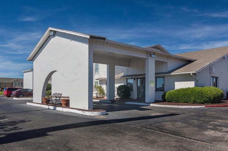 Studio Inn Extended Stay Oklahoma City Airport By Oyo Extérieur photo