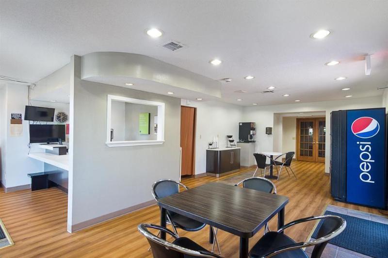 Studio Inn Extended Stay Oklahoma City Airport By Oyo Extérieur photo