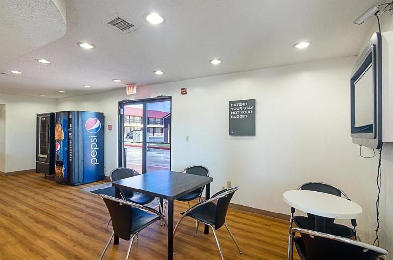 Studio Inn Extended Stay Oklahoma City Airport By Oyo Extérieur photo